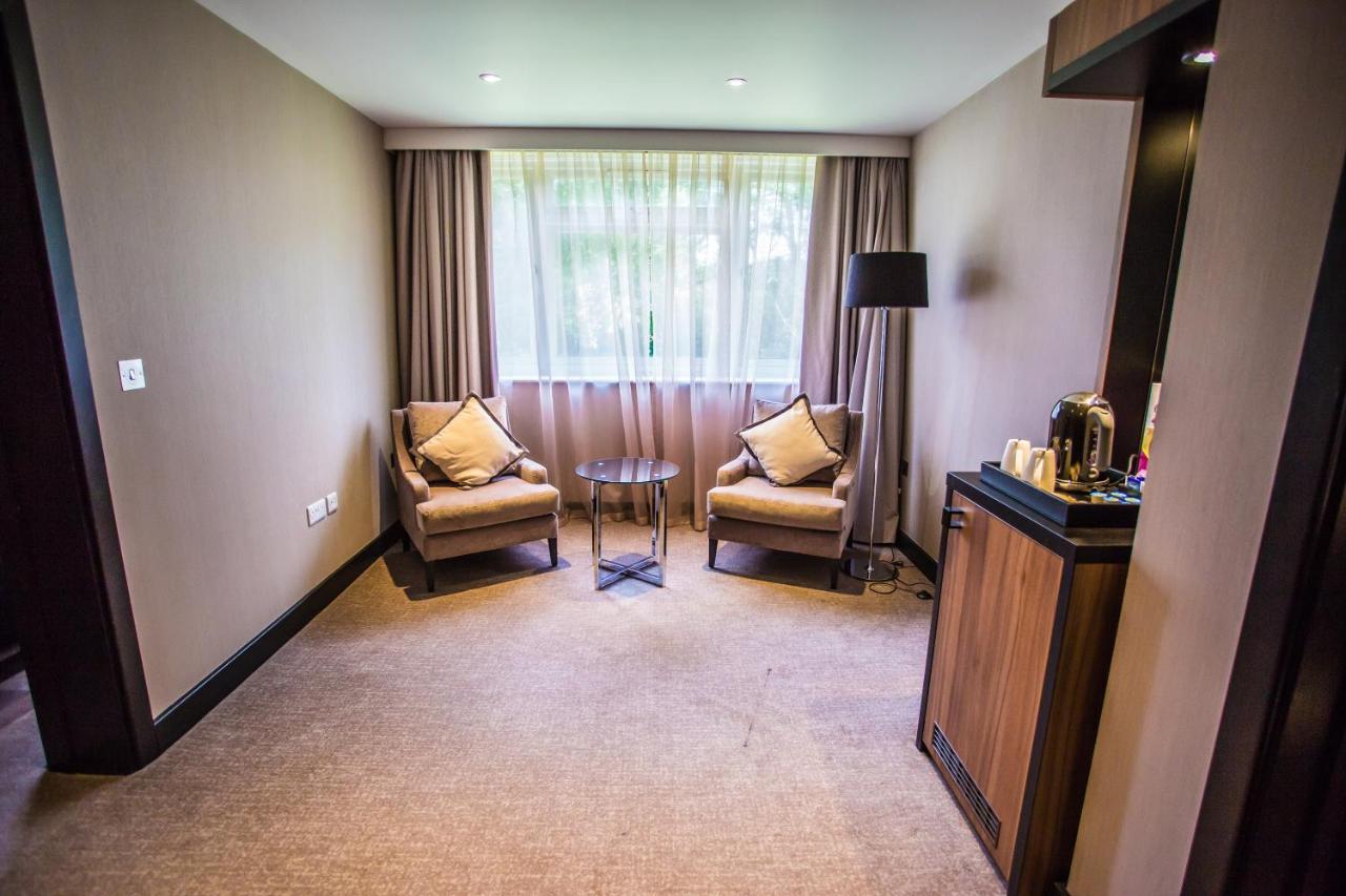 Crowne Plaza Gerrards Cross By Ihg Hotel Beaconsfield Ngoại thất bức ảnh